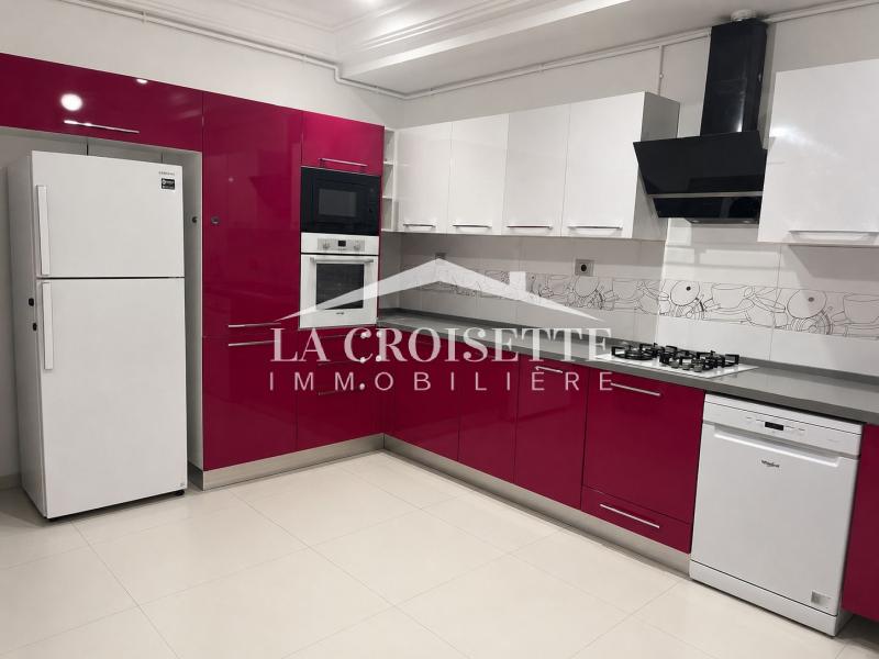 Appartement S+3 à La Soukra